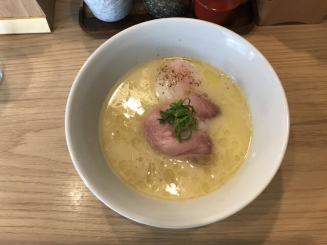 千歳船橋：らーめんMAIKAGURA(まいかぐら)の白トリュフオイル香る鶏白湯麺を食べてみた【ラーメンレビュー】