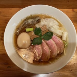 新宿歌舞伎町：麺堂にしきの特製鴨だし醤油ラーメンを食べてみた【ラーメンレビュー】