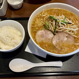 【舐めてた】デニーズの飯田商店監修の味噌ラーメンが予想以上に美味しかった件【ラーメンレビュー】