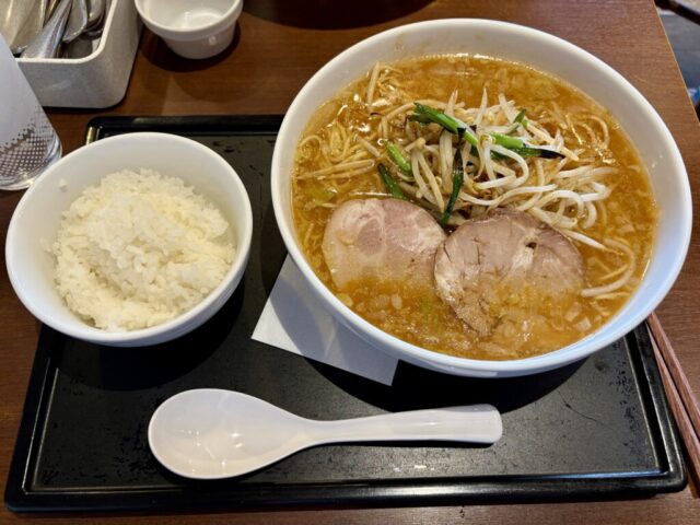 【舐めてた】デニーズの飯田商店監修の味噌ラーメンが予想以上に美味しかった件【ラーメンレビュー】