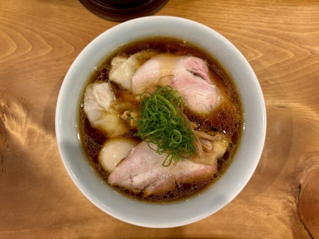狛江：中華そば しば田で中華そばを食べてみた【ラーメンレビュー】