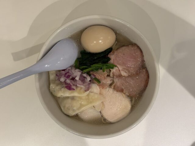 下北沢:中華そば みつめの中華そば 塩を食べてみた【ラーメンレビュー】